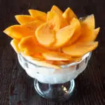 紫香邸の柿のパフェ