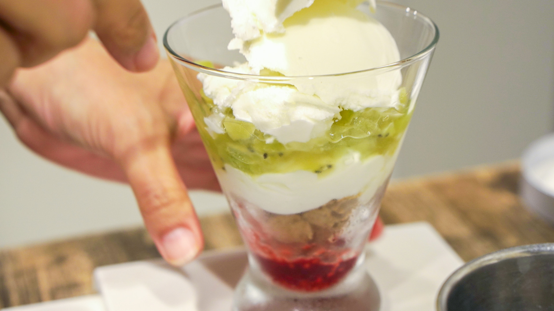 キウイパフェの層